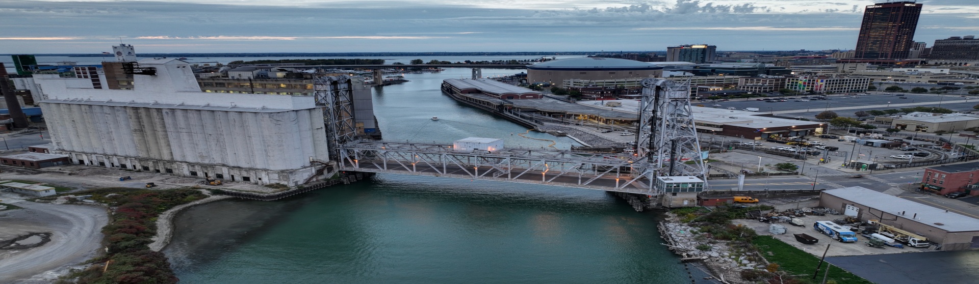 Michigan Ave Bridge over Buffalo River